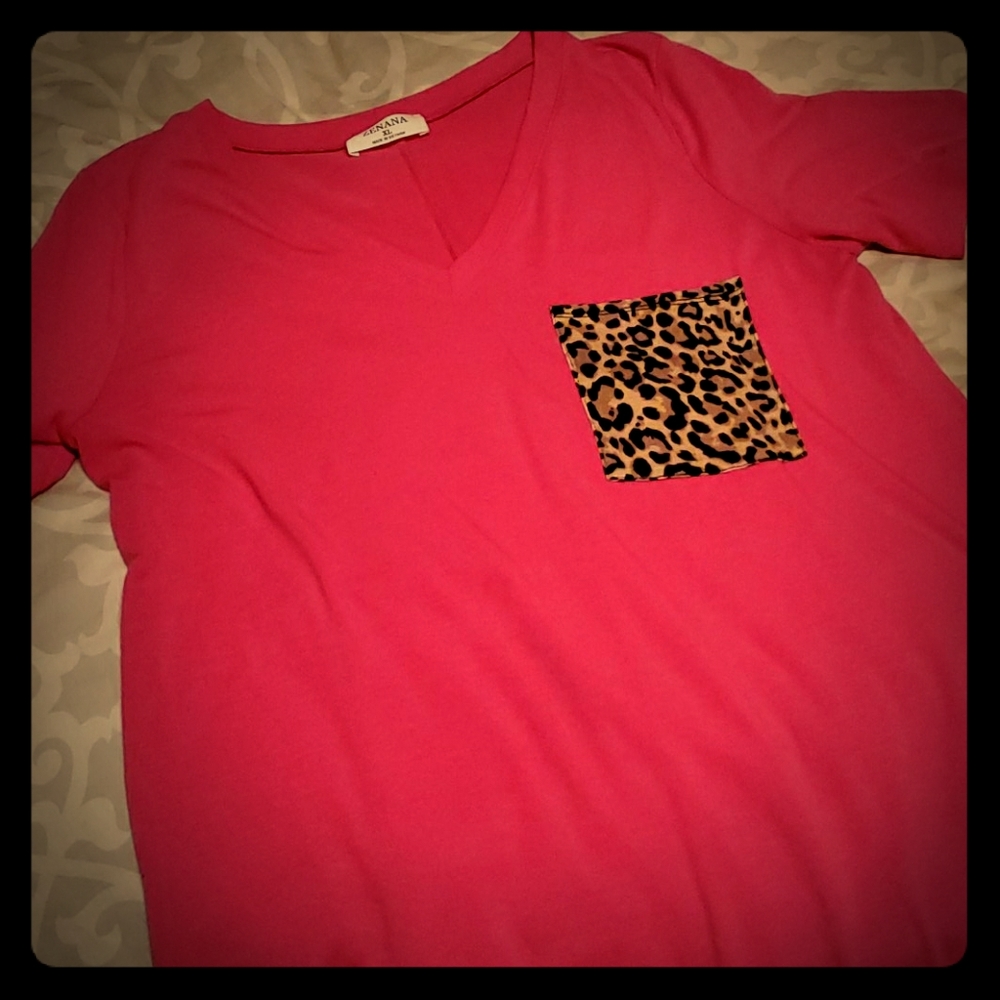 Womens leopard tshirt
